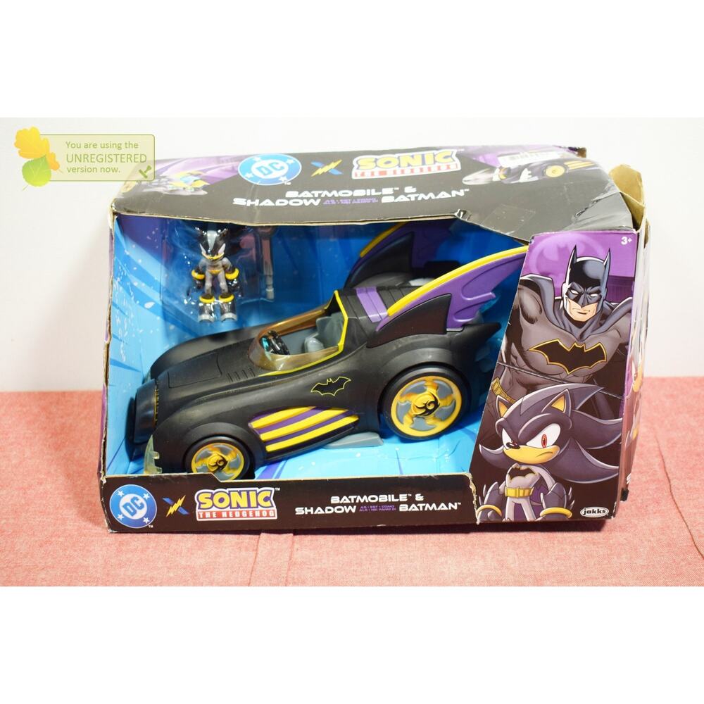 DC X Sonic the Hedgehog 2.5" Shadow + Batmobile